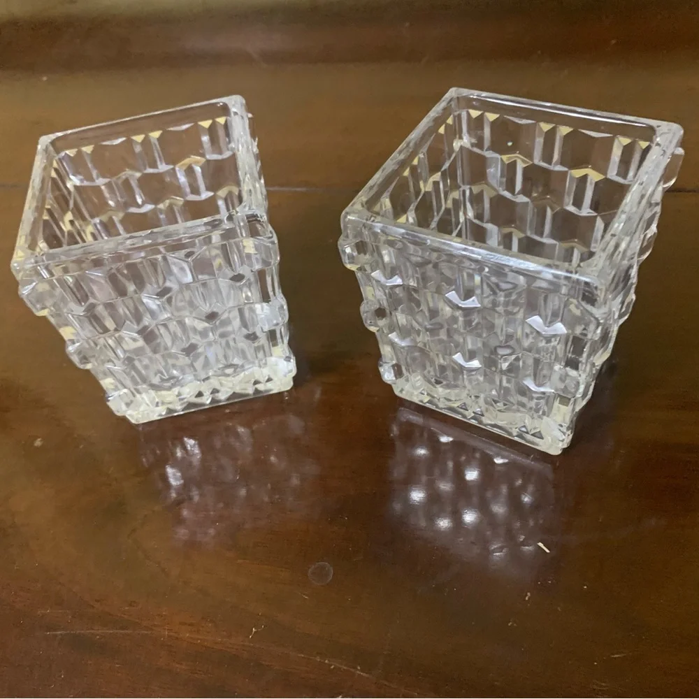Elegant Clear Glass Candle Holders - Picture 1 of 3